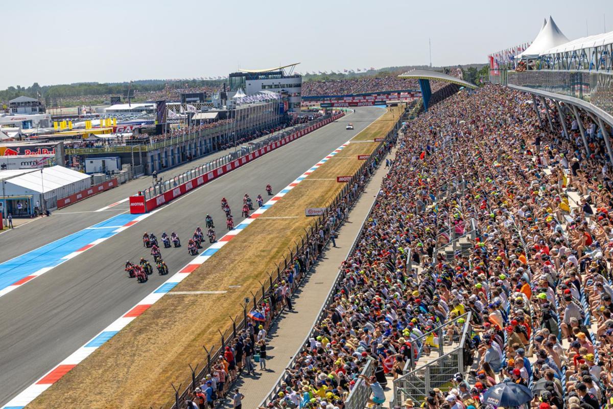 100 Jaar Tt Circuit Assen 2025 Glamping Incl Stroom 外观 照片