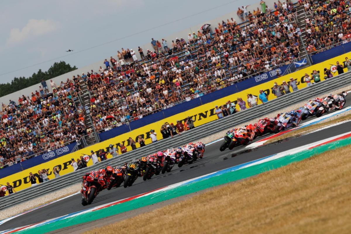 100 Jaar Tt Circuit Assen 2025 Glamping Incl Stroom 外观 照片